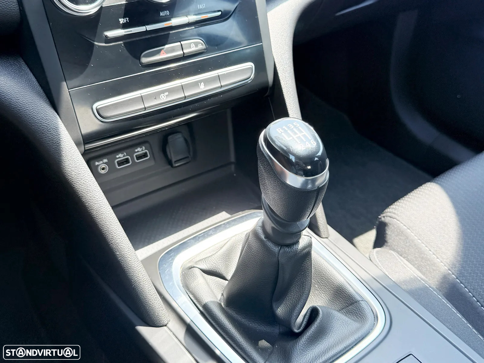 Renault Mégane 1.5 Blue dCi Limited - 16