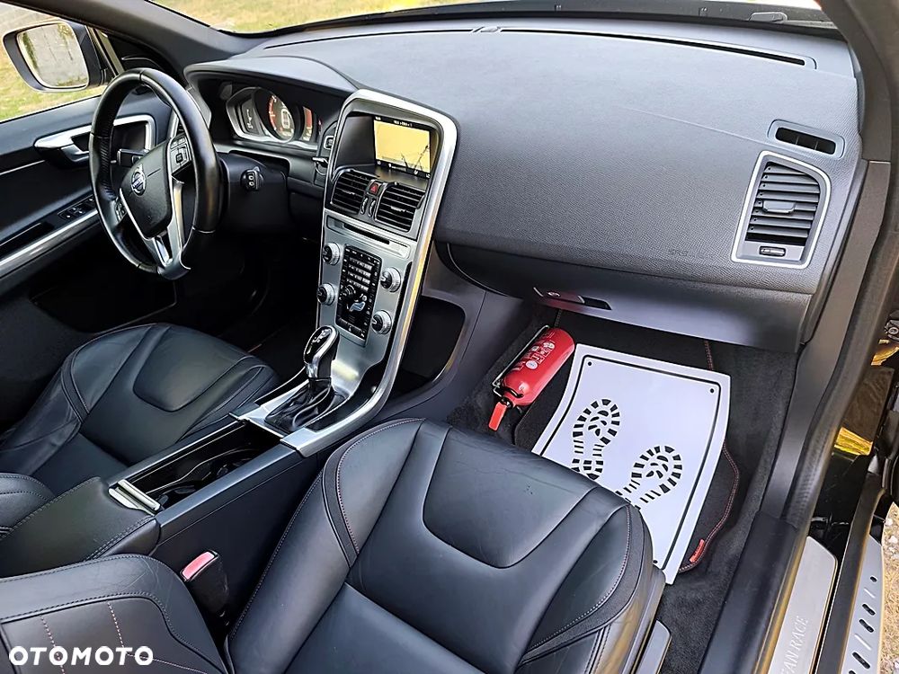 Volvo XC 60 D4 Geartronic Ocean Race - 23