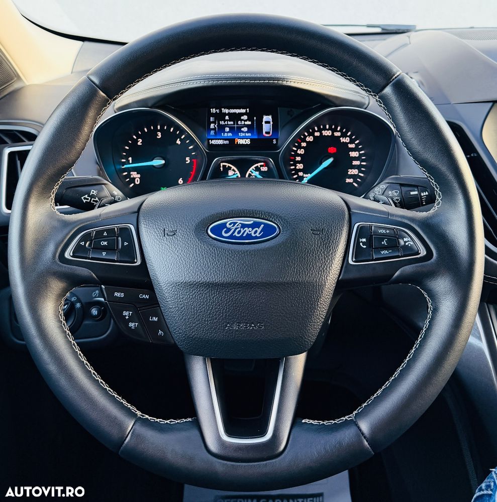 Ford Kuga 2.0 TDCi 4x4 Aut. Vignale - 38
