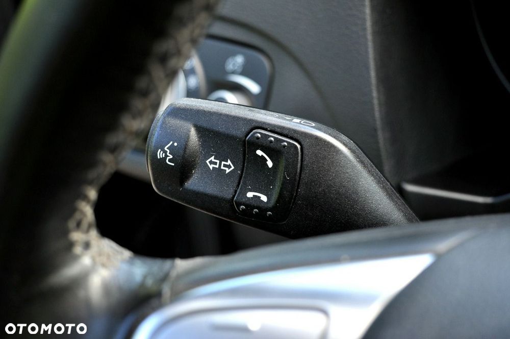 Ford S-Max - 21
