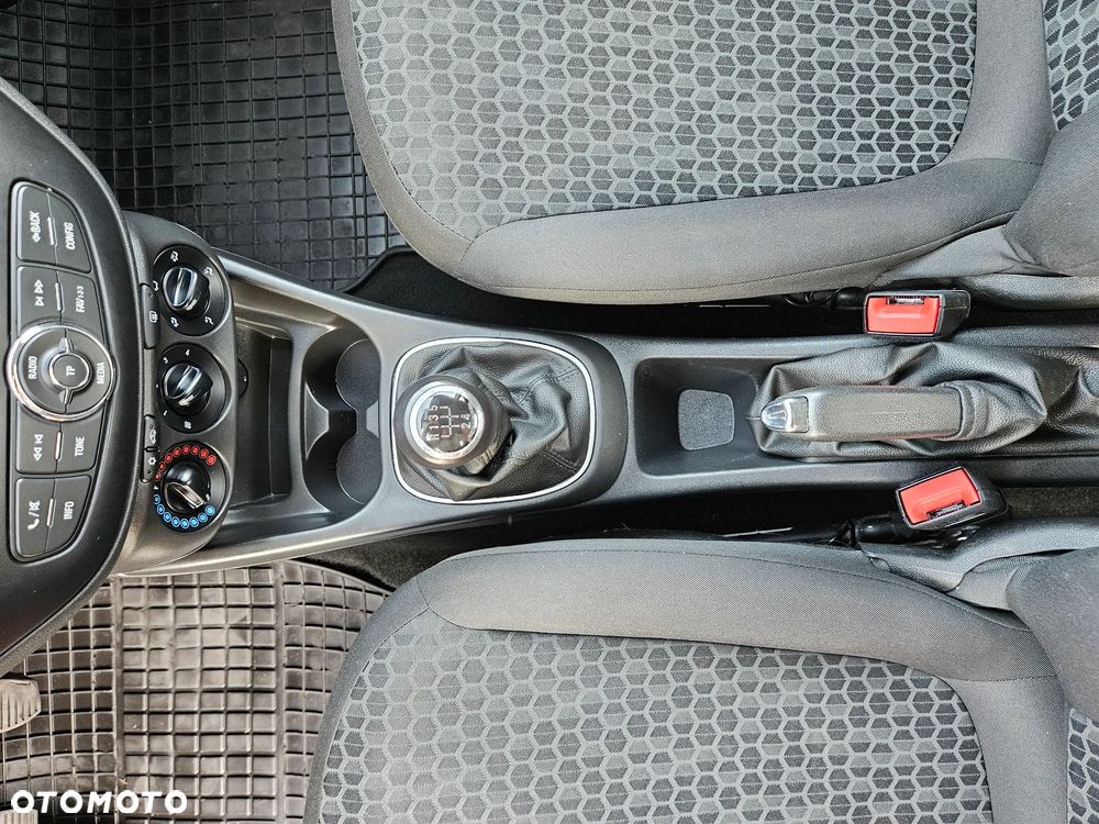 Opel Corsa 1.2 Enjoy - 25