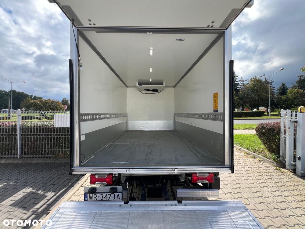 Iveco DAILY 35-140 HI-MATIC KONTENER MROŹNIA WINDA DHOLLANDIA 74.000 KM - 30