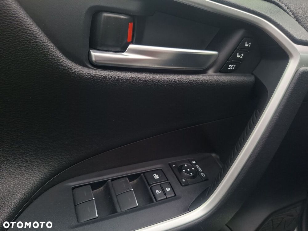 Toyota RAV4 - 22