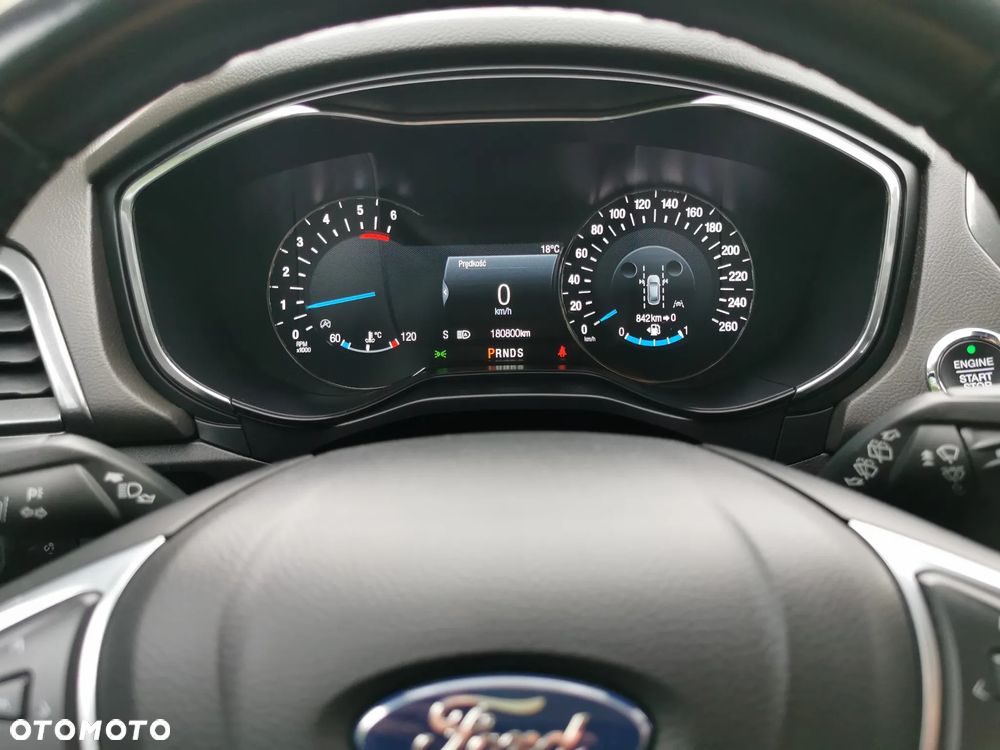 Ford Mondeo 2.0 EcoBlue Titanium - 24