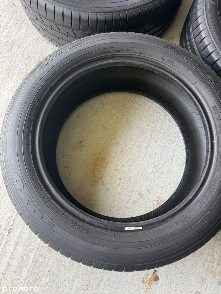 Opony letnie 225/55 R19 - 2