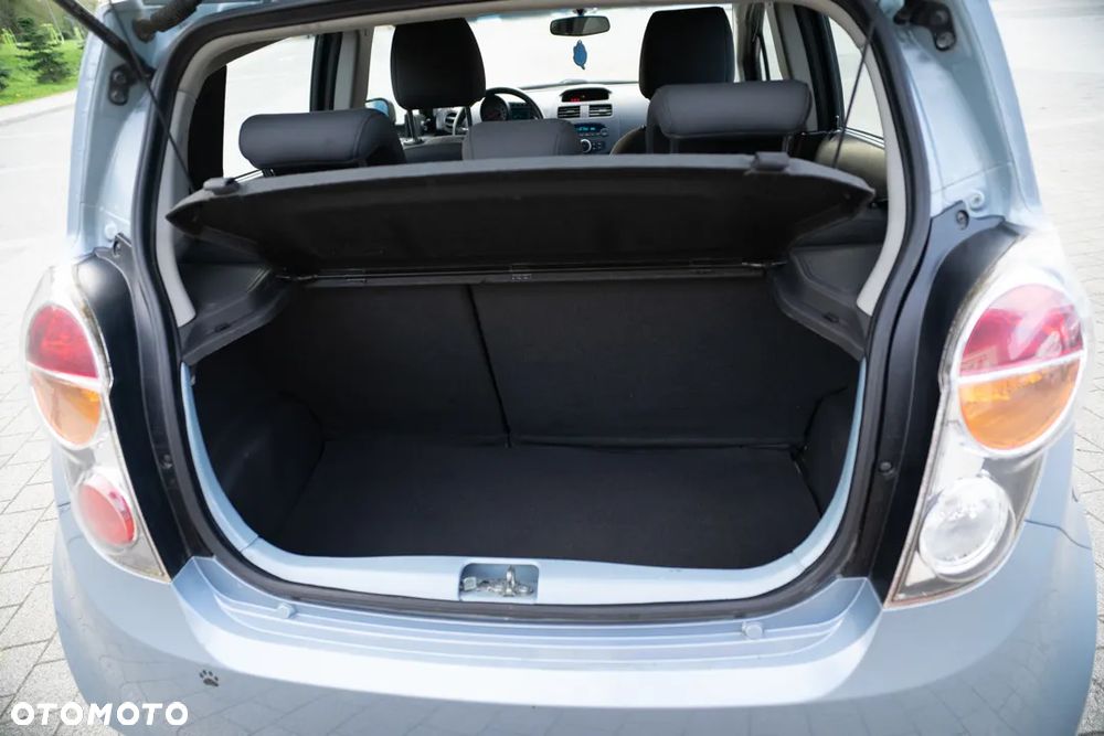 Chevrolet Spark 1.0 LS - 28