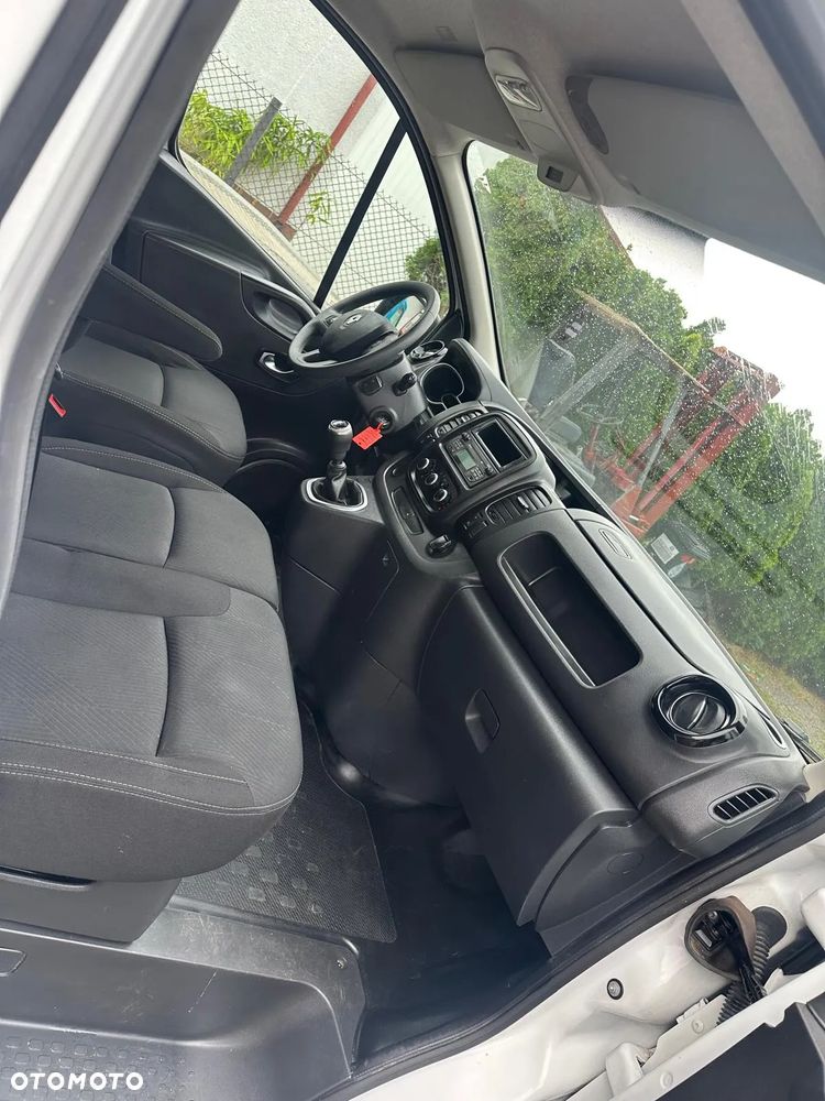 Renault TRAFIC - 15