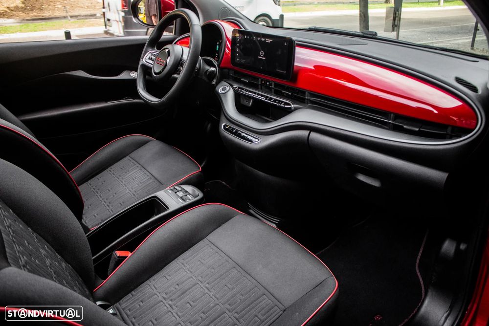 Fiat 500e C (RED) - 23