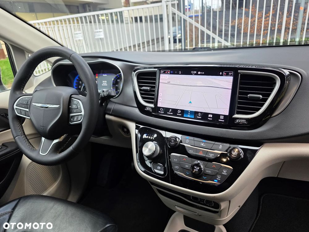 Chrysler Pacifica - 9