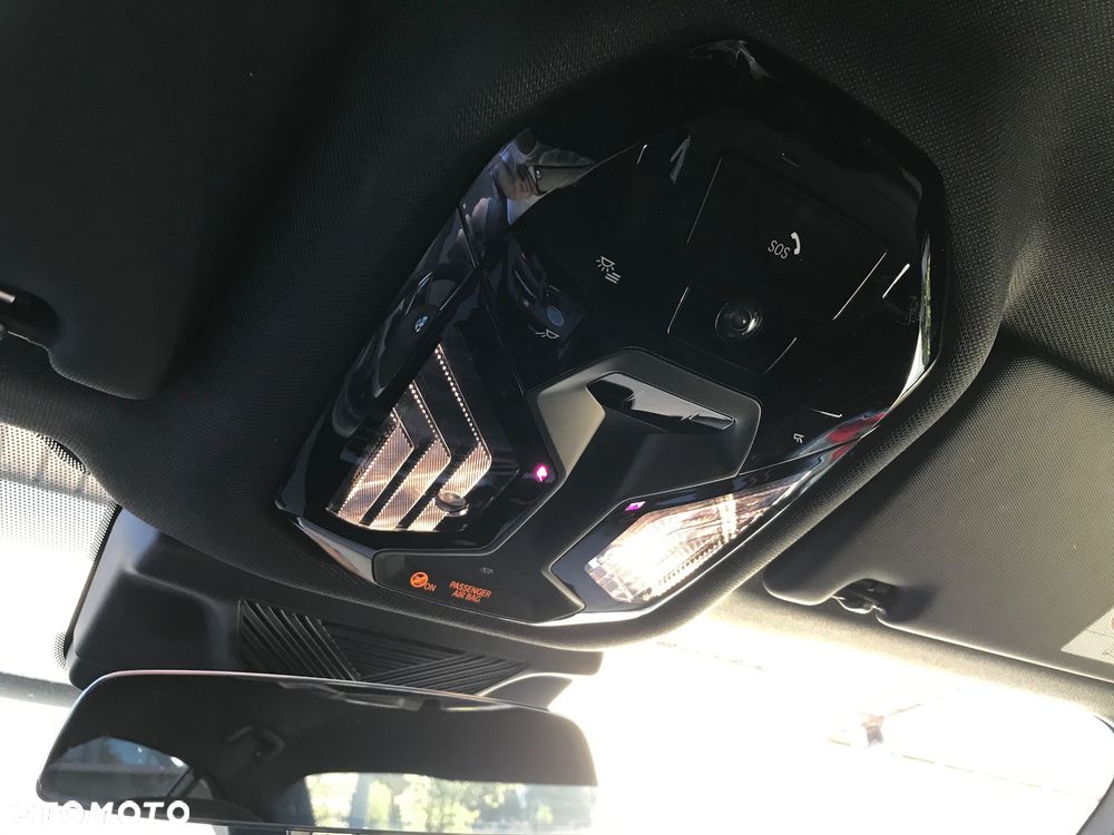 BMW Seria 5 520d - 25