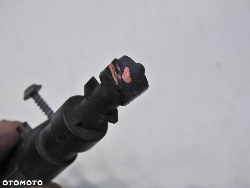 SPRYSKIWACZ LAMPY PRAWY VOLVO V70 III 1012653 - 3