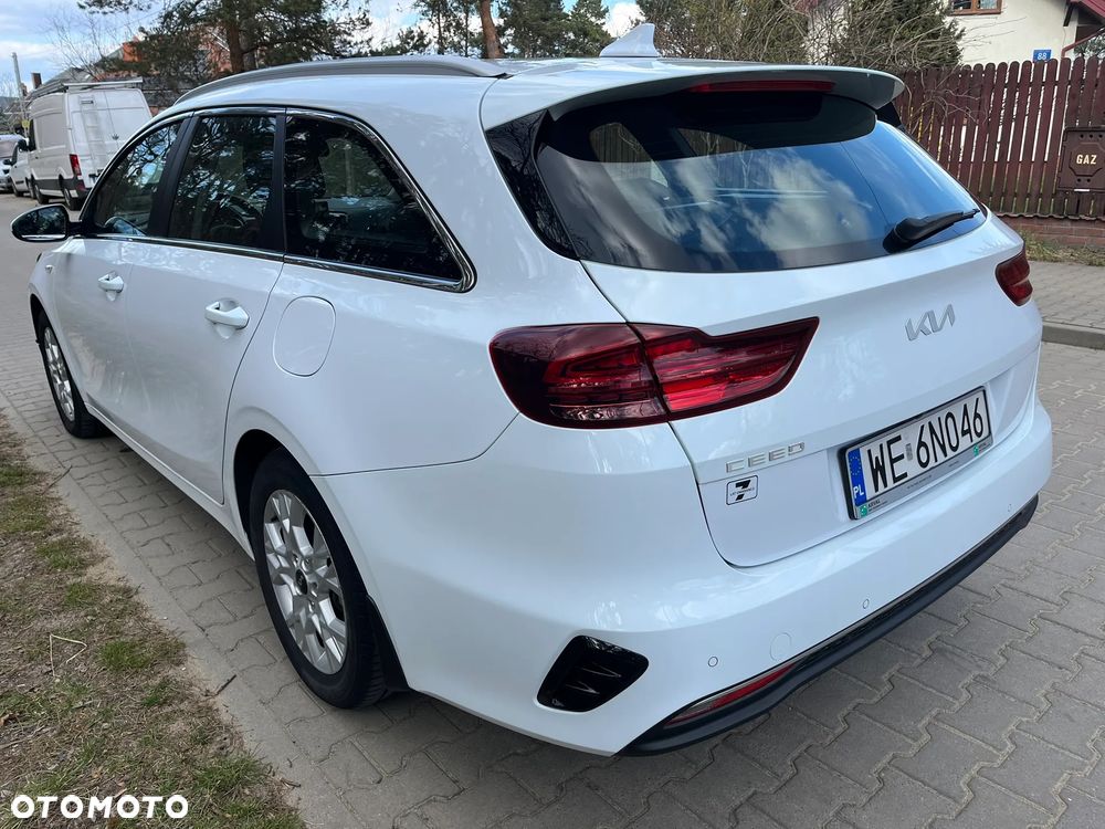 Kia Ceed 1.5 T-GDI M - 6