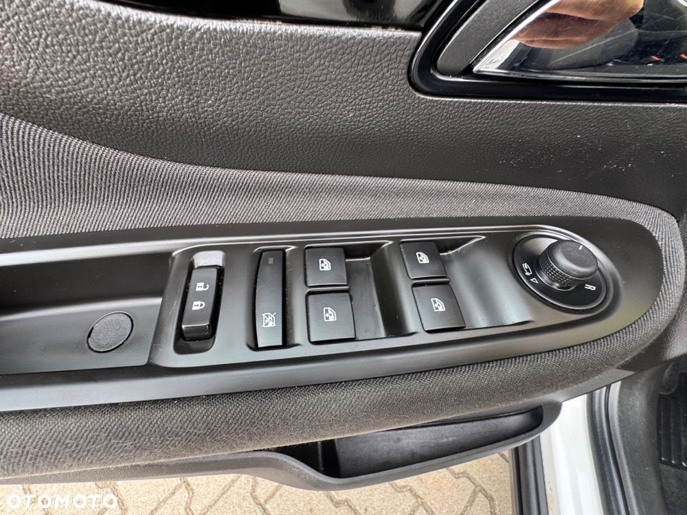 Opel Mokka X 1.4 Automatik Color Innovation - 15