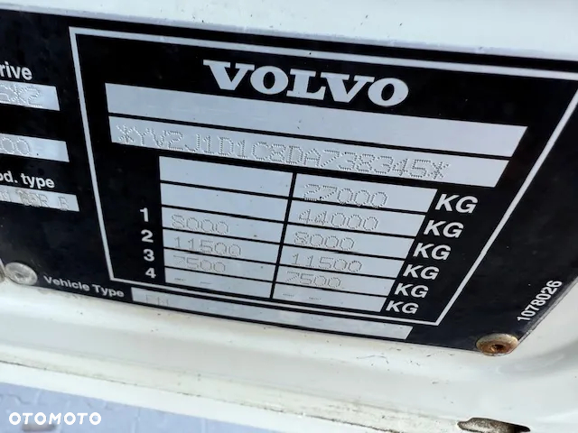 Volvo FM 330 6x2 Kontener 24palety Super Stan - 13