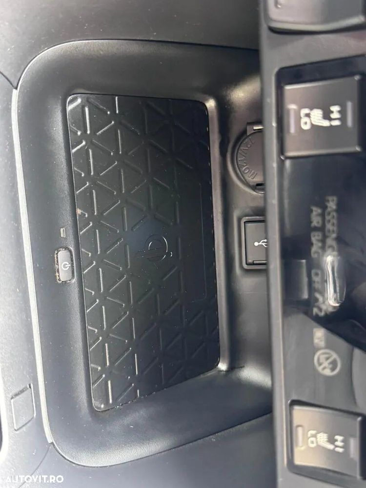 Toyota RAV4 - 26