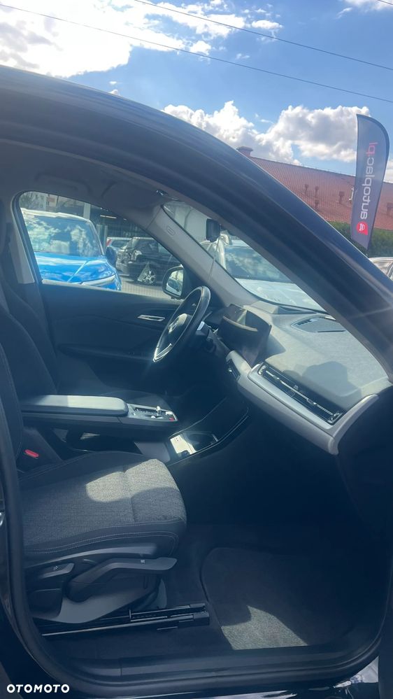 BMW iX1 eDrive20 xLine - 23