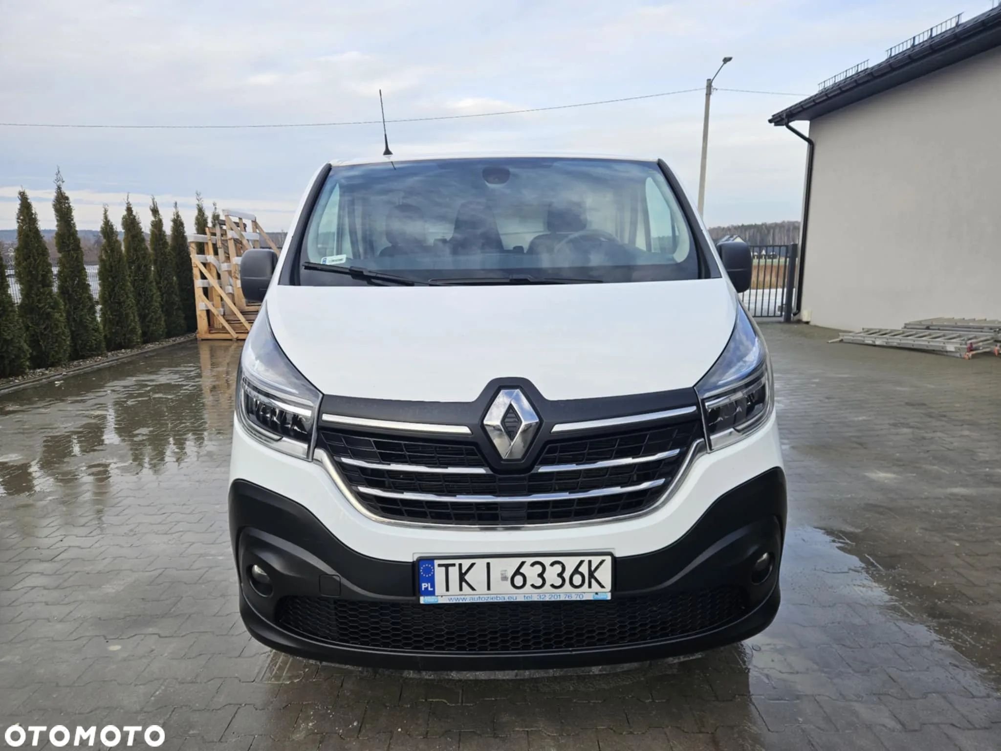 Renault TRAFIC - 1