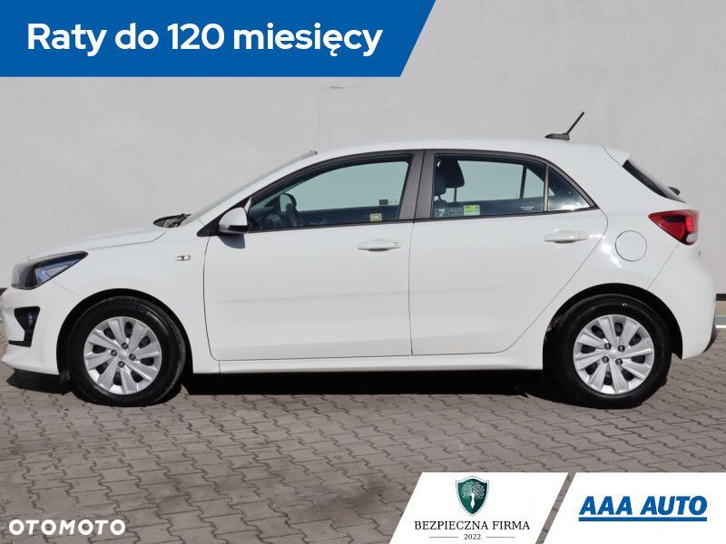 Kia Rio - 4