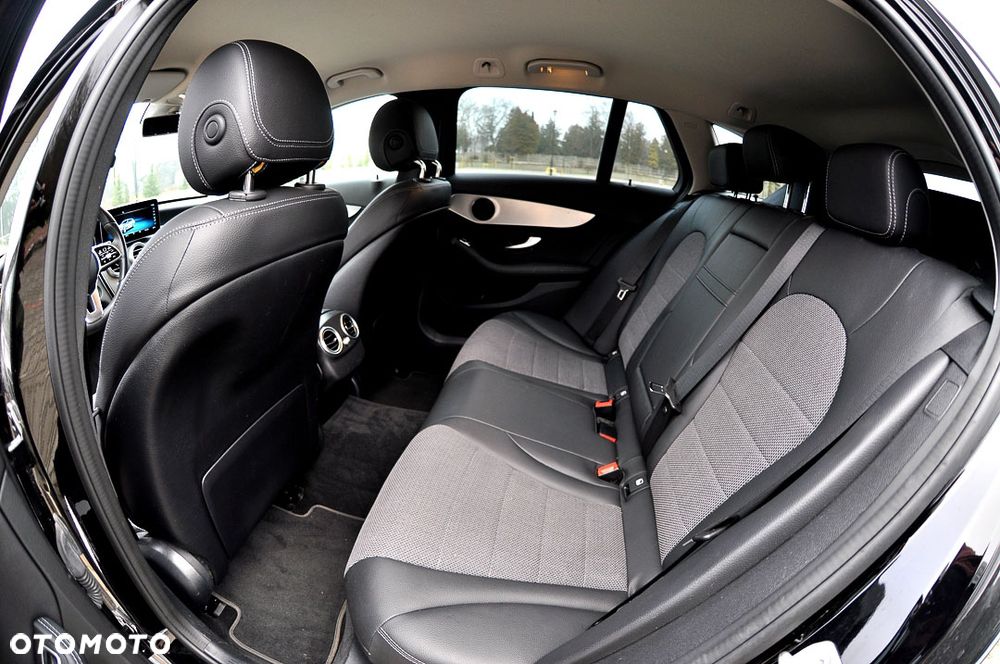 Mercedes-Benz Klasa C 220 d 9G-TRONIC AMG Line - 20