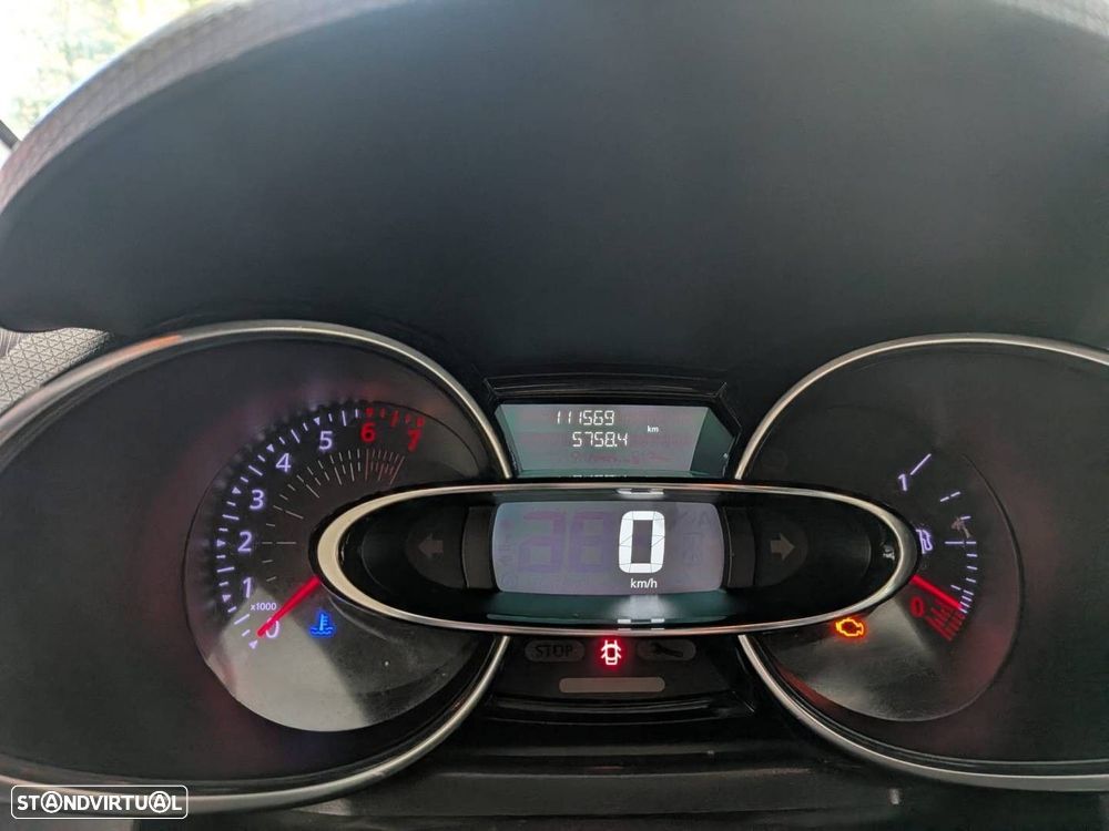 Renault Clio Sport Tourer 0.9 TCe Limited Edition - 10