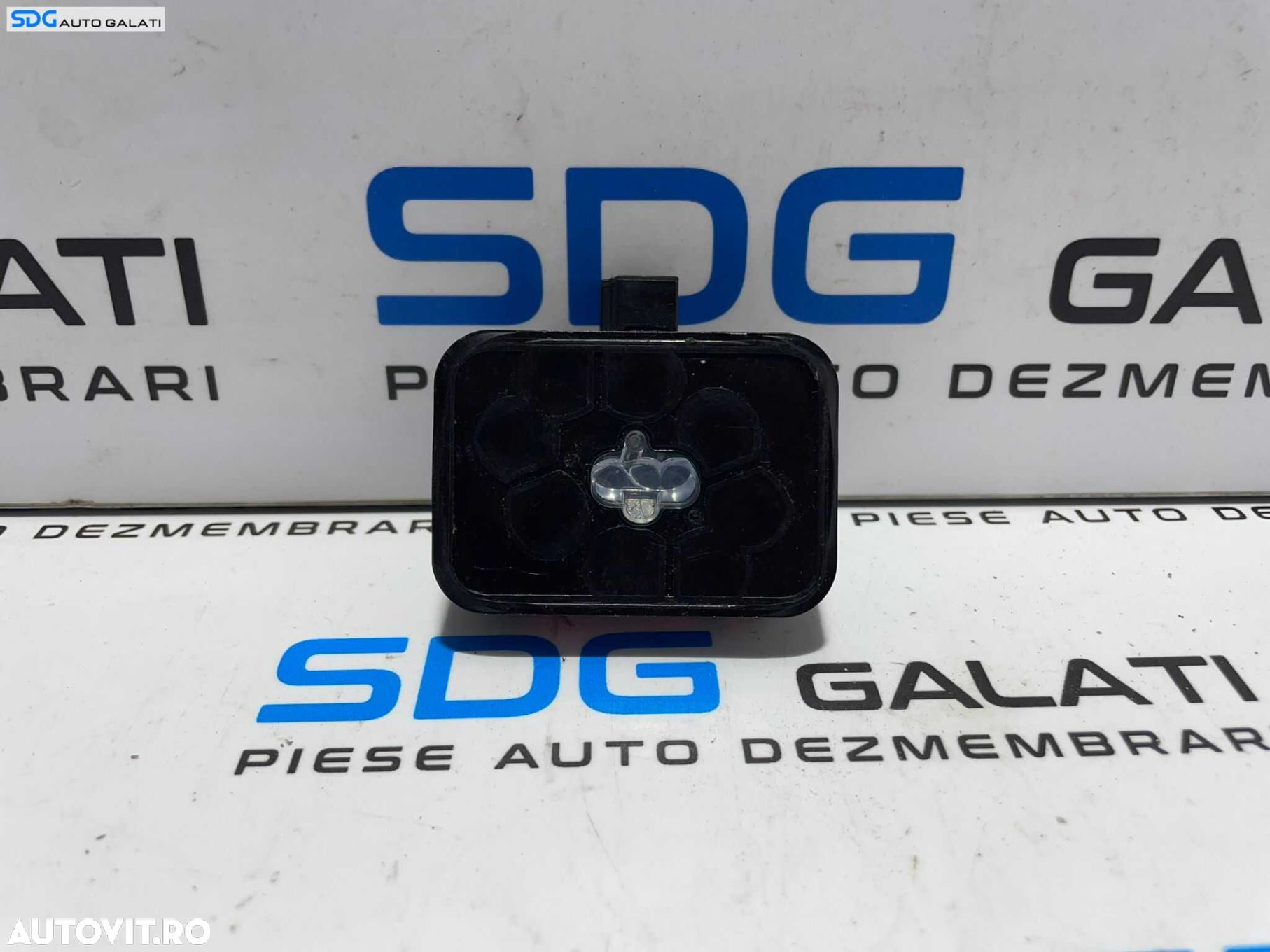 Senzor de Ploaie Lumina Parbriz Geam Sticla Volkswagen Touran 1T2 2007 - 2010 Cod 1K0955559AE [L3488] - 3