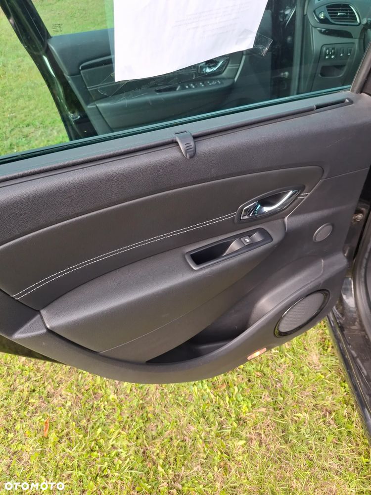 Renault Scenic 1.6 dCi Energy Bose Edition S&S - 7