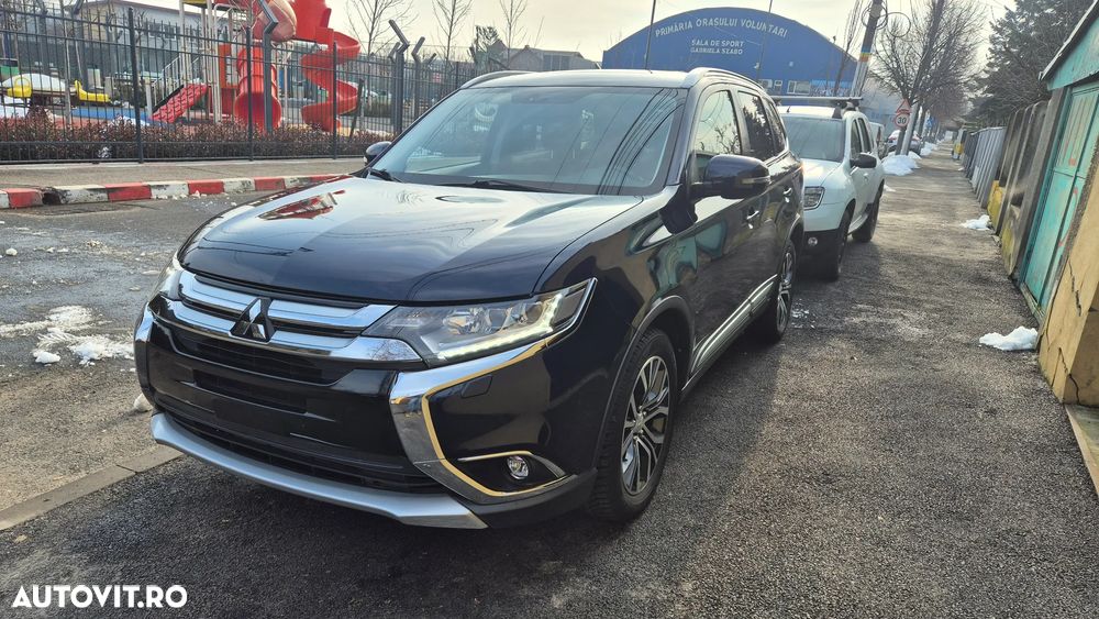 Mitsubishi Outlander - 1