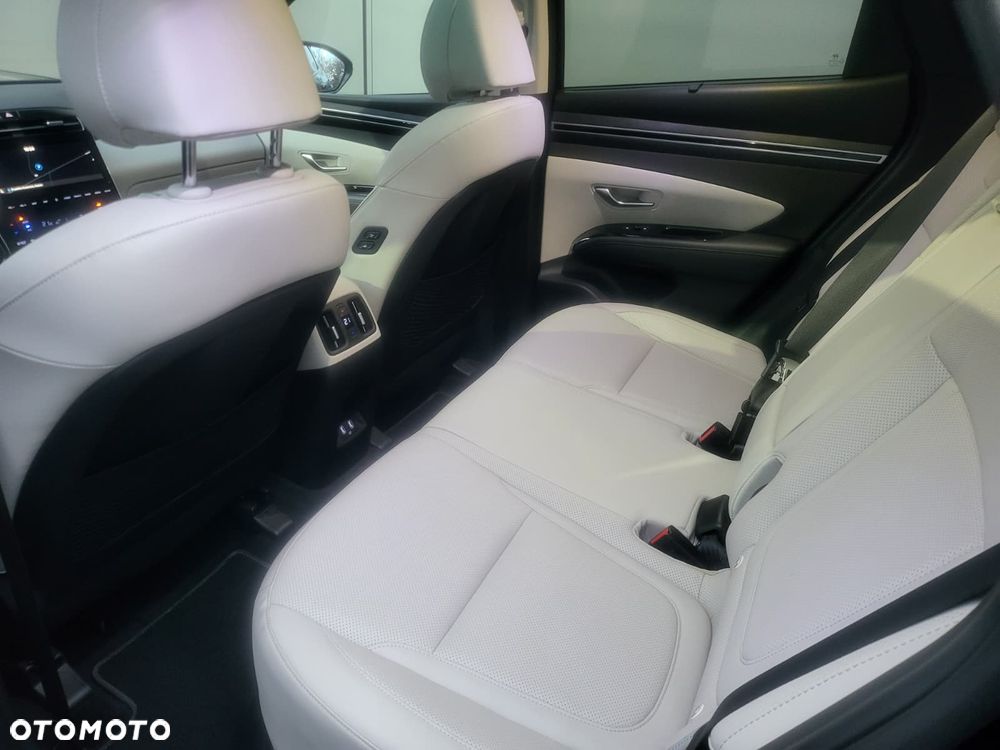 Hyundai Tucson 1.6 T-GDi HEV Platinum 4WD - 34