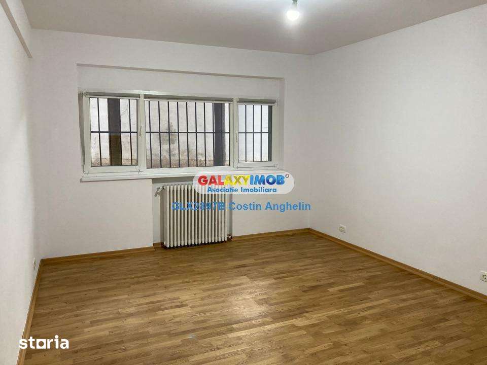 Spatiu Birou 3 Camere - Piata Romana Dacia — fotografia 1