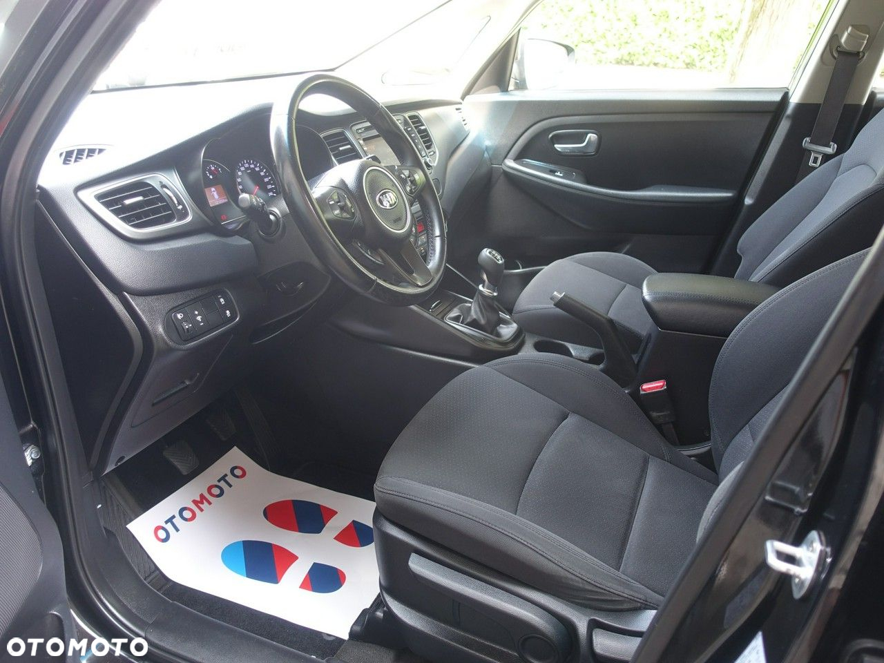 Kia Carens 1.6 GDI L 7os EU6 - 8