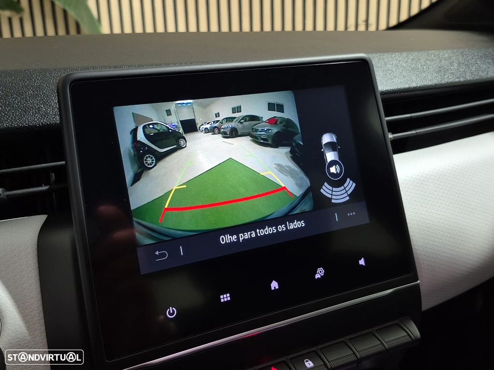 Renault Clio TCe 90 CVT EVOLUTION - 14