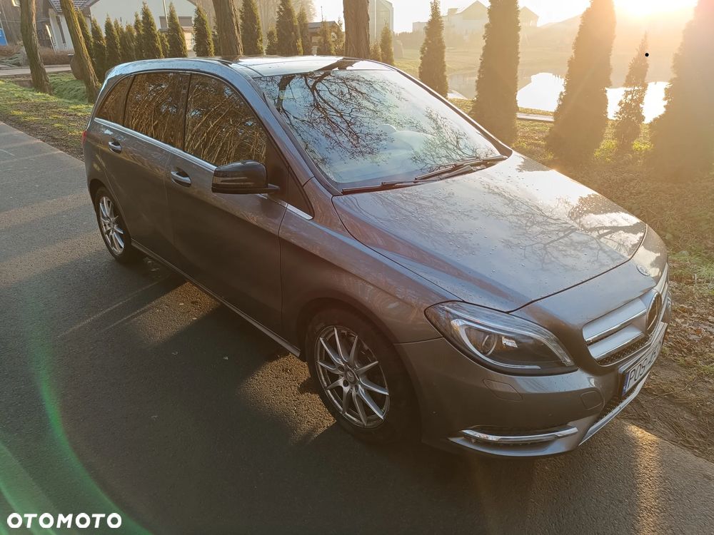 Mercedes-Benz Klasa B 220 4-Matic - 5