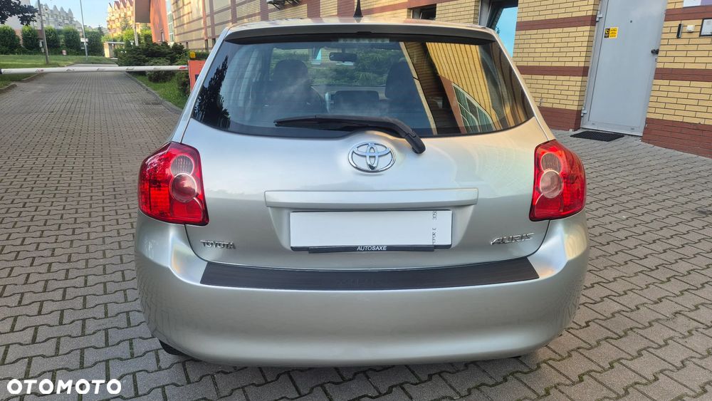Toyota Auris 1.6 VVT-i Sol - 4