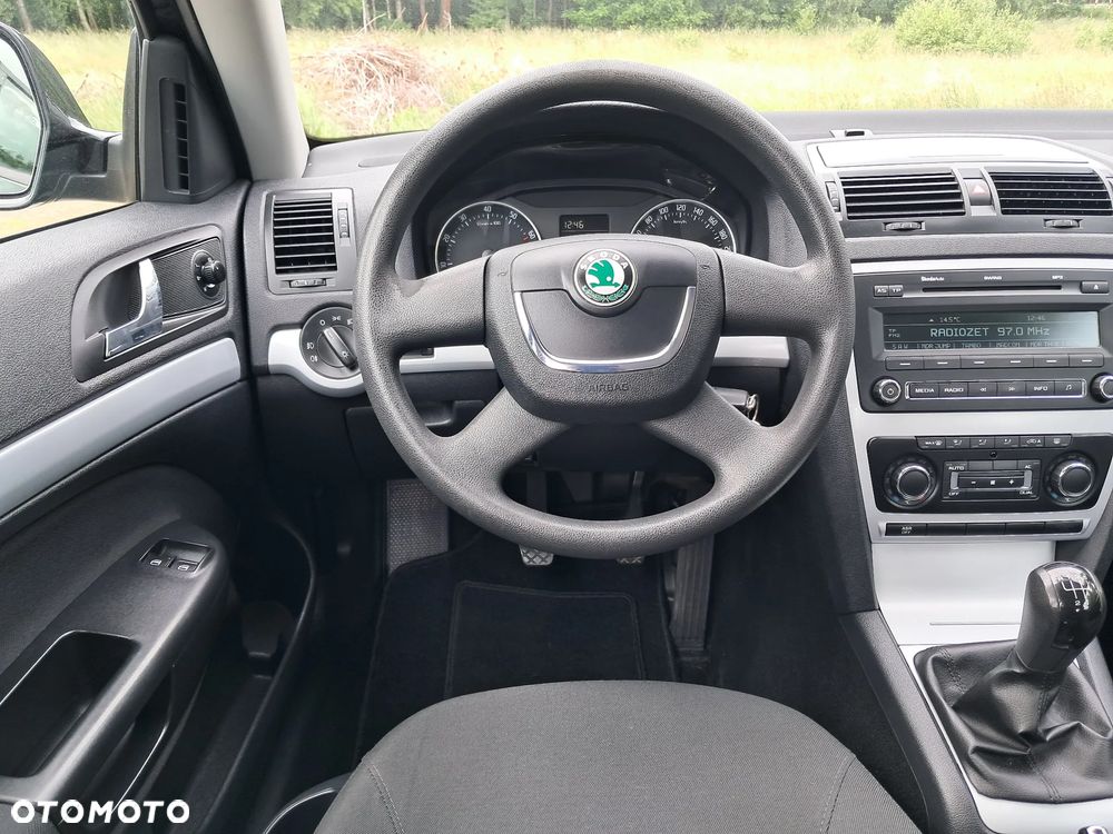 Skoda Octavia 1.6 SPORT EDITION - 14