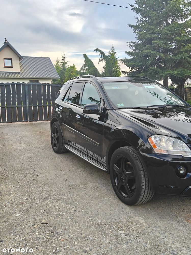 Mercedes-Benz ML - 14
