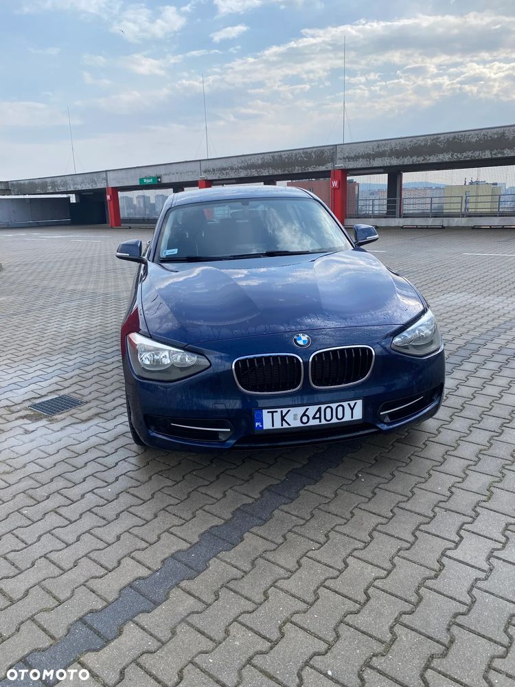 BMW Seria 1 116d Sport Line - 2