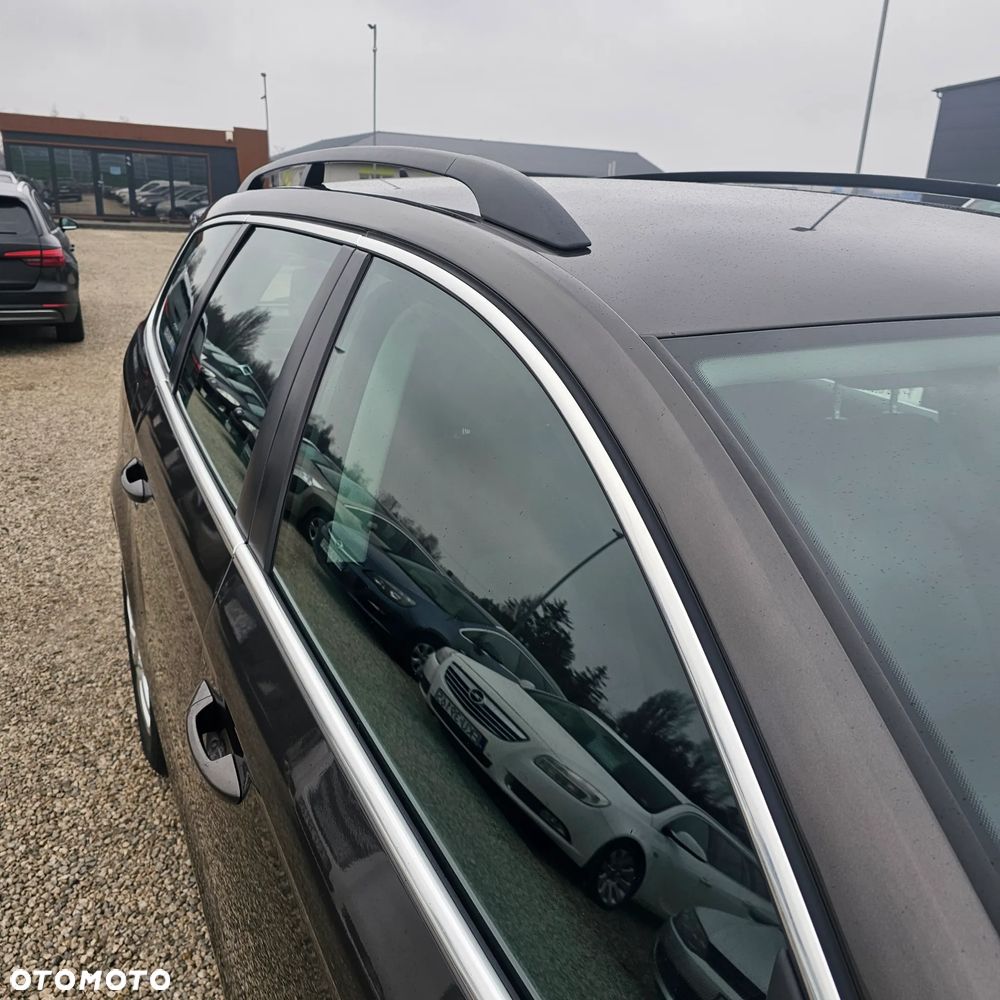 Volkswagen Passat - 13