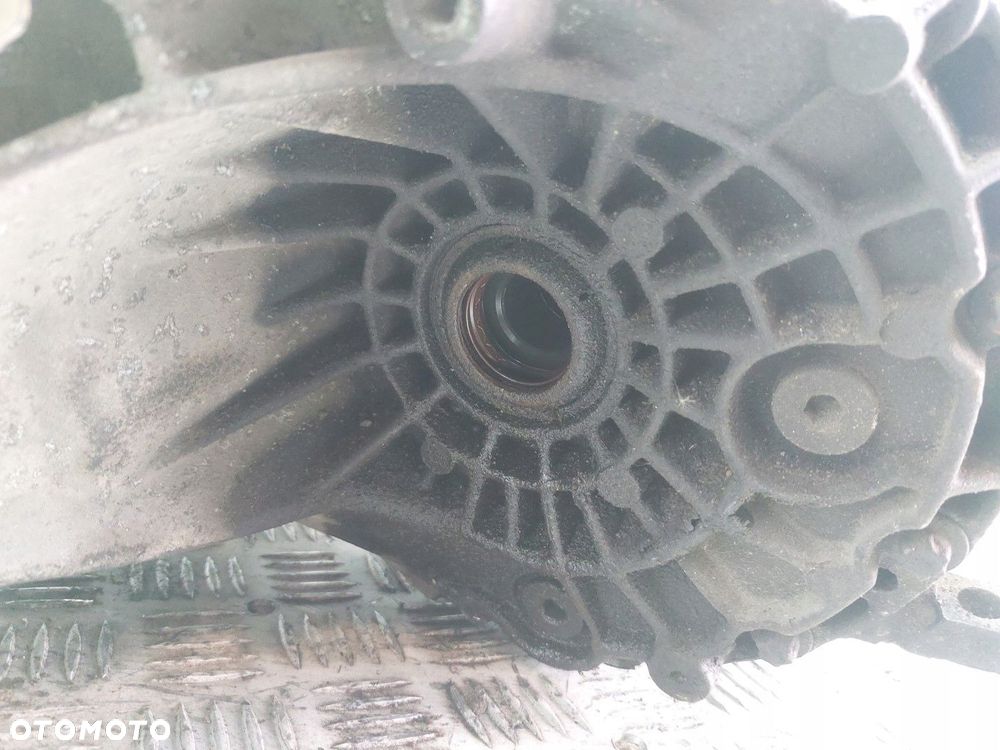 Skrzynia biegów Manualna Chevrolet HHR 2005-2011 2,4 B 61YEC 07124037 - 4