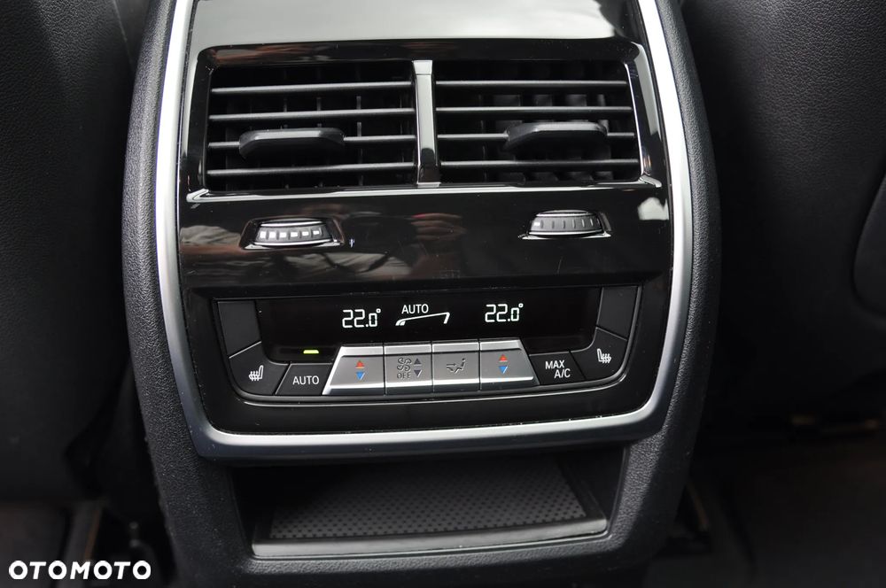 BMW X5 xDrive40i mHEV sport - 24