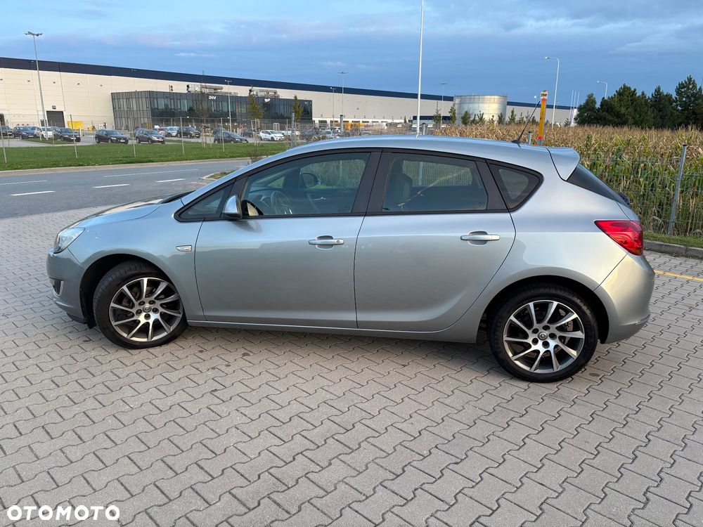 Opel Astra IV 1.4 T Active - 4