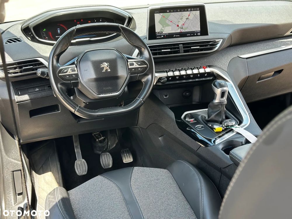 Peugeot 5008 - 23