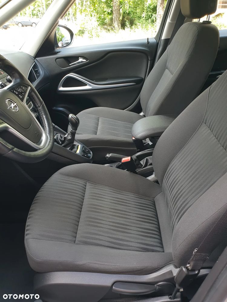 Opel Zafira Tourer 1.4 Turbo Edition - 24