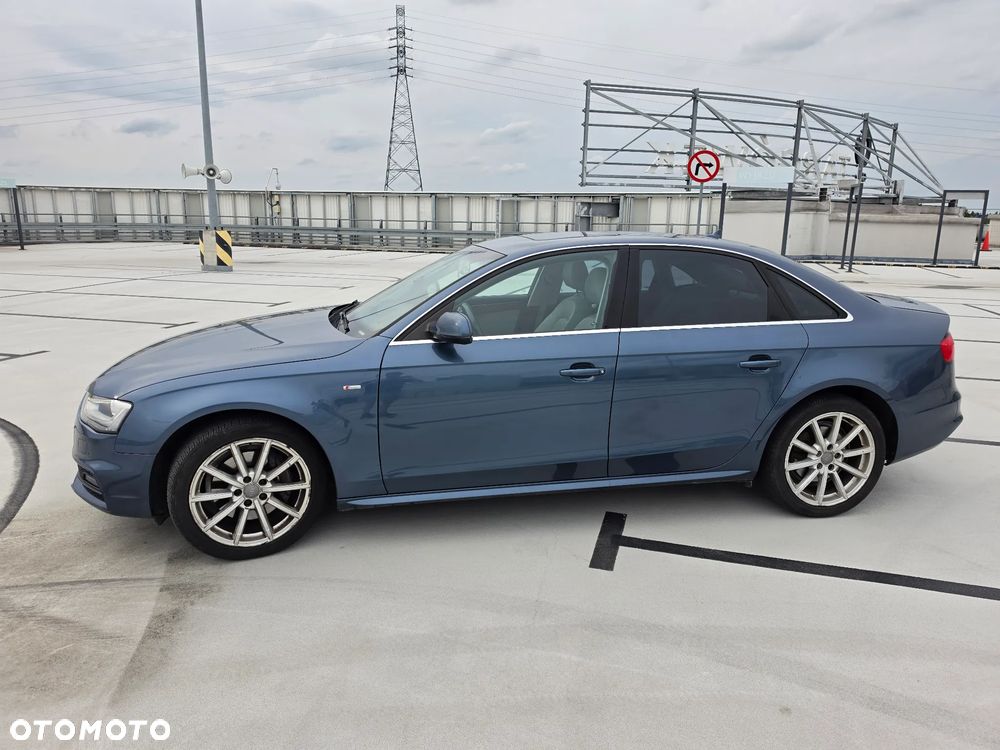 Audi A4 Limousine - 13