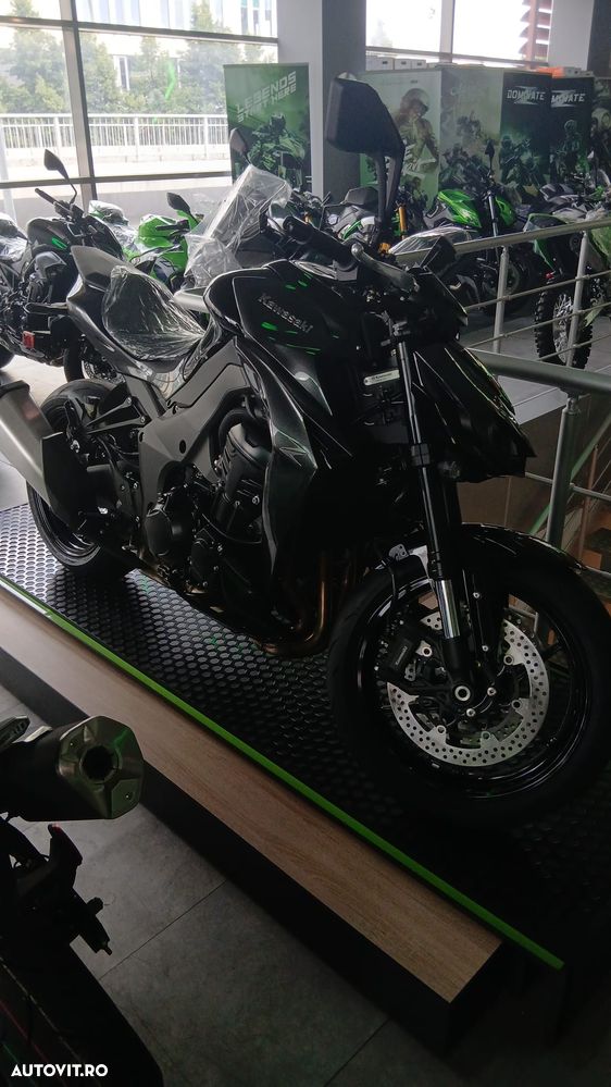 Kawasaki Z 1100R - 4