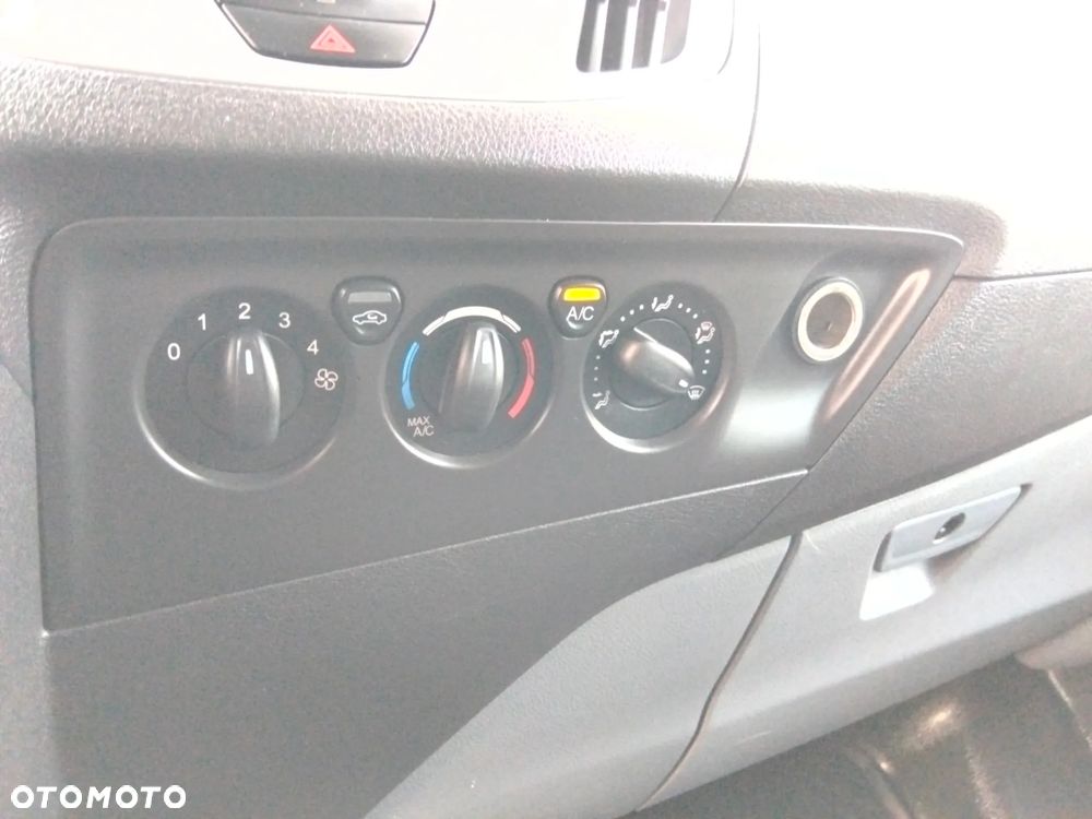 Ford Transit Custom - 12