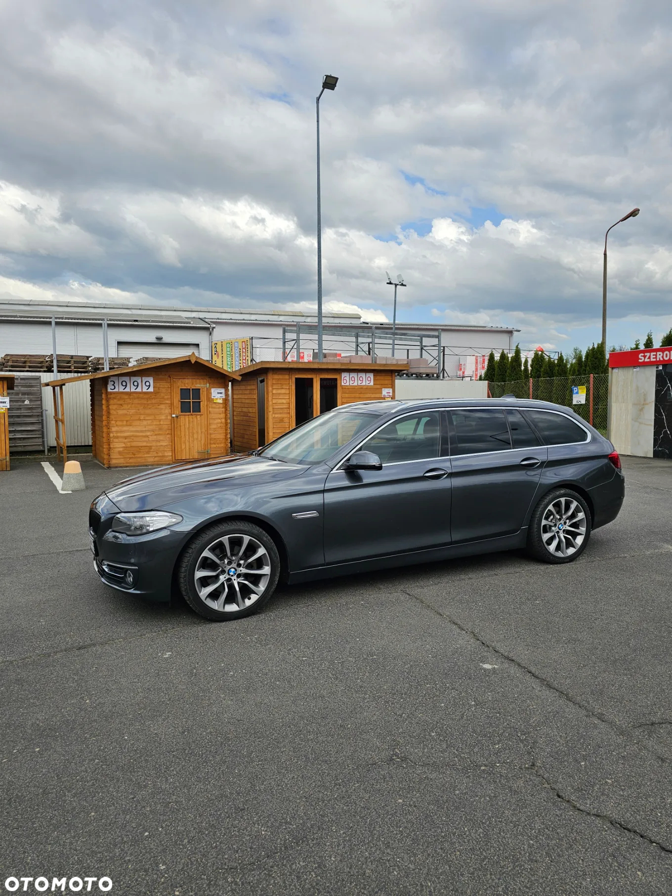 BMW Seria 5 520d Luxury Line - 4