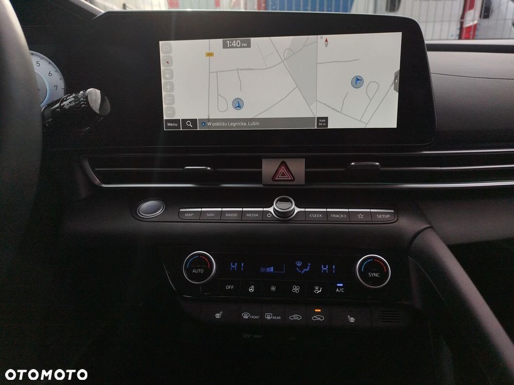 Hyundai Elantra - 13