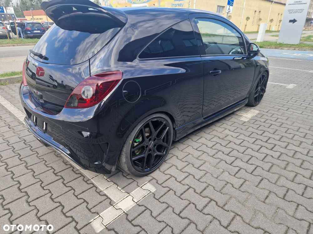 Opel Corsa 1.6 Turbo OPC - 13