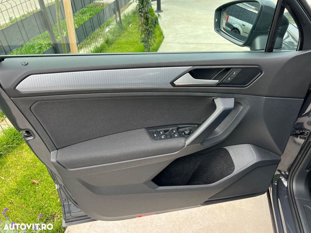Volkswagen Tiguan 2.0 TDI DSG Elegance - 16