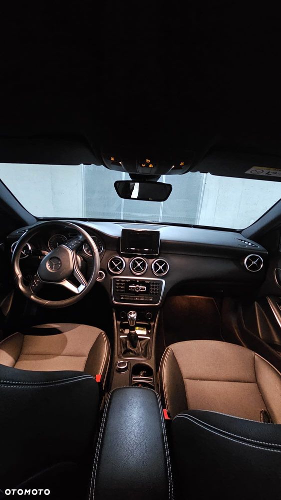 Mercedes-Benz Klasa A 180 (BlueEFFICIENCY) - 12